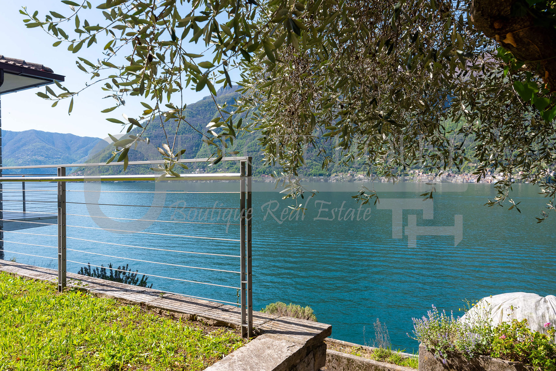 Villa Pied dans l’eau Lago di Como