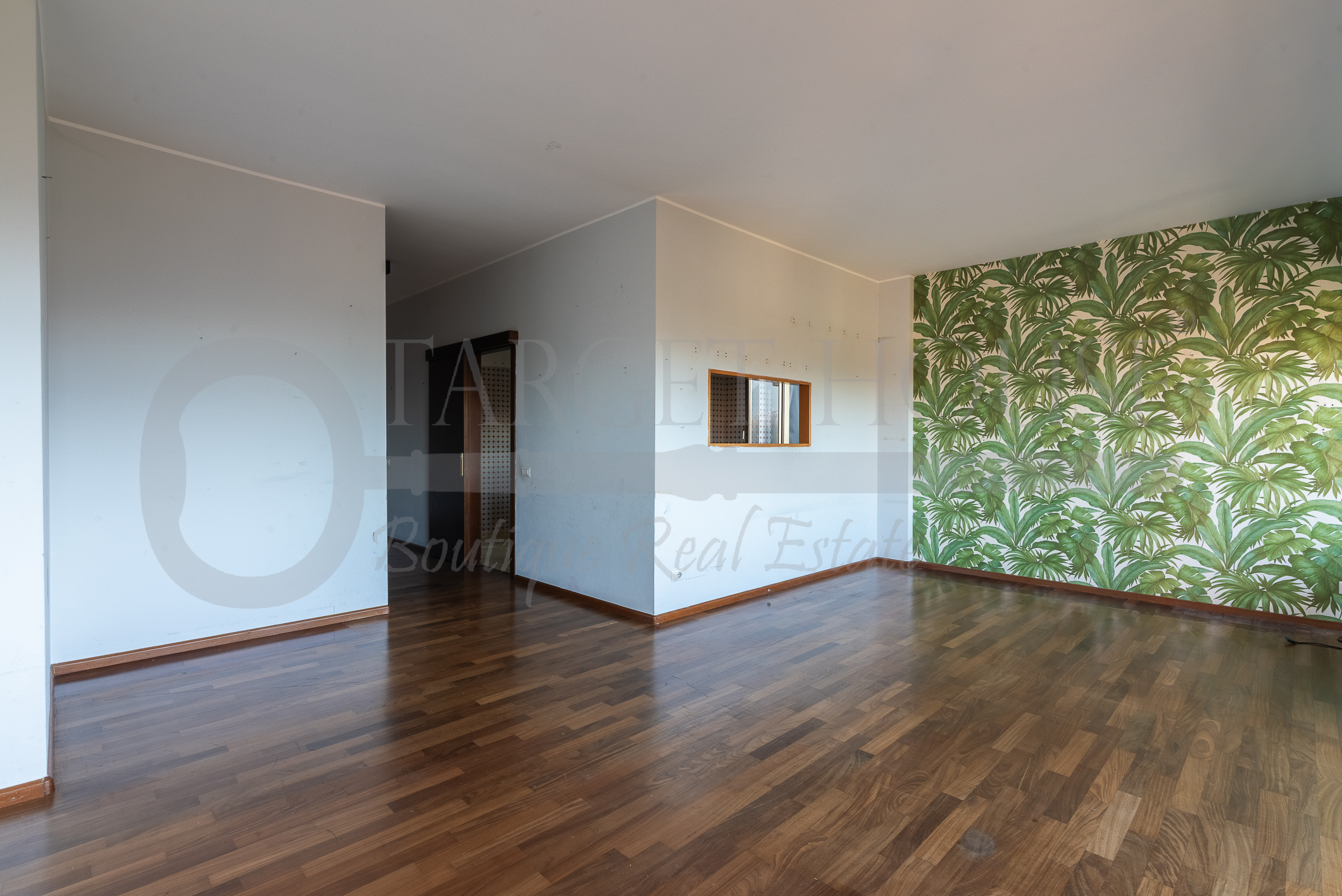 Quadrilocale con box Como