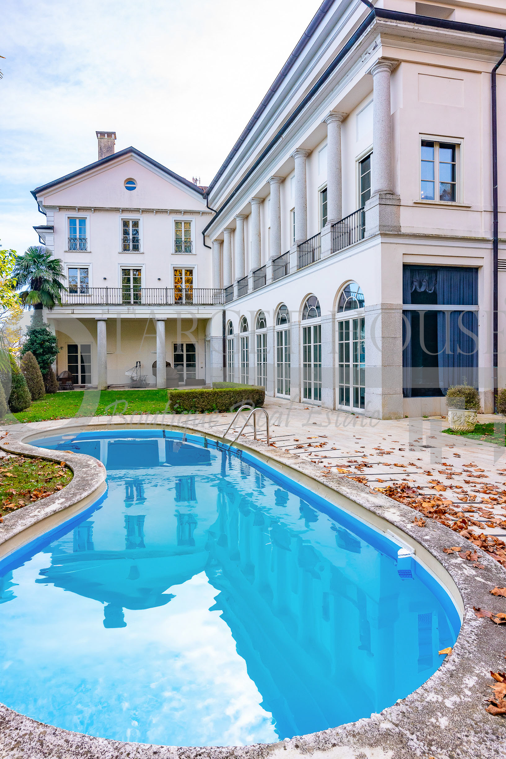 Prestigiosa villa storica sulla sponda del Lago Maggiore