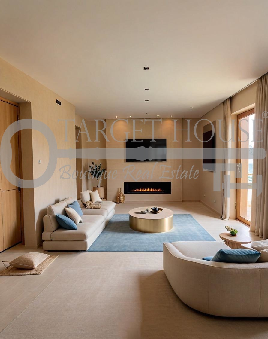 Lake view apartment with garage in Cernobbio